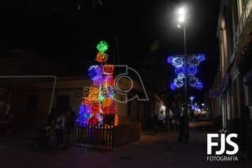 Telde se pone en modo navideño con el encendido de sus luces/Francisco Javier Santana.